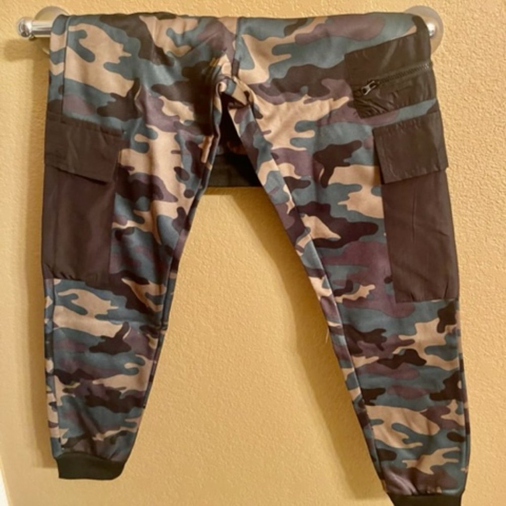 New Seven Souls Boys  SIZE 8  Fleece Camo Pants - Picture 5 of 5